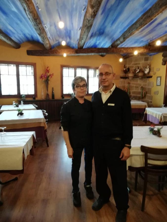Apartamentos La Venta Del Rome Horta de Sant Joan Exteriör bild