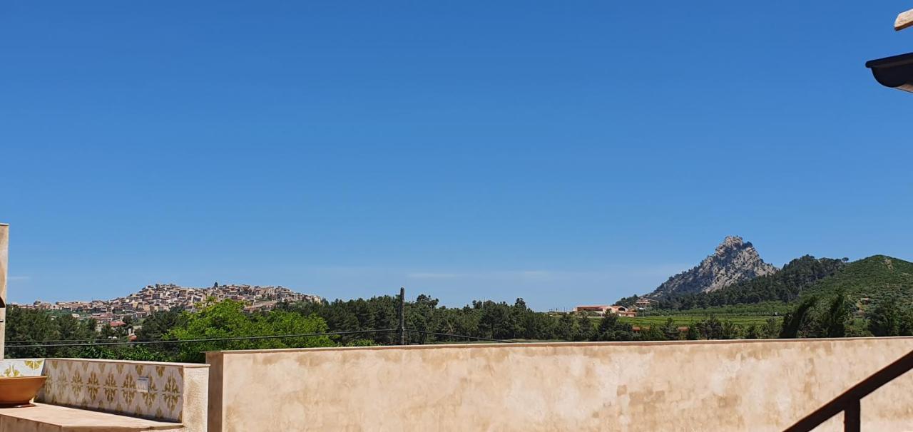 Apartamentos La Venta Del Rome Horta de Sant Joan Exteriör bild
